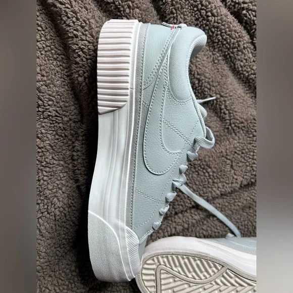 BNIB Nike Court Legacy Lift Women’s 8.5 - Picture 6 of 13